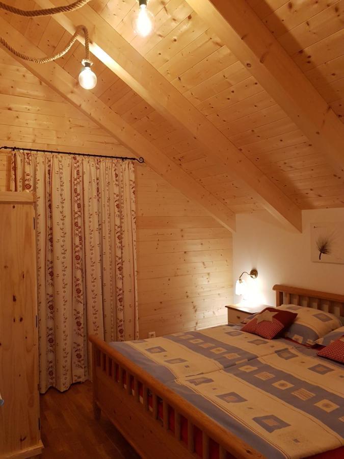 Апартаменты Auszeit Almhaus Schmalzbauer Санкт-Андре Экстерьер фото