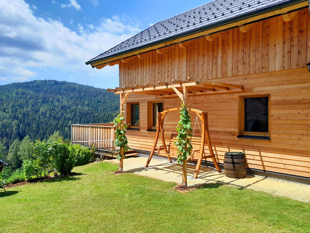 Апартаменты Auszeit Almhaus Schmalzbauer Санкт-Андре Экстерьер фото