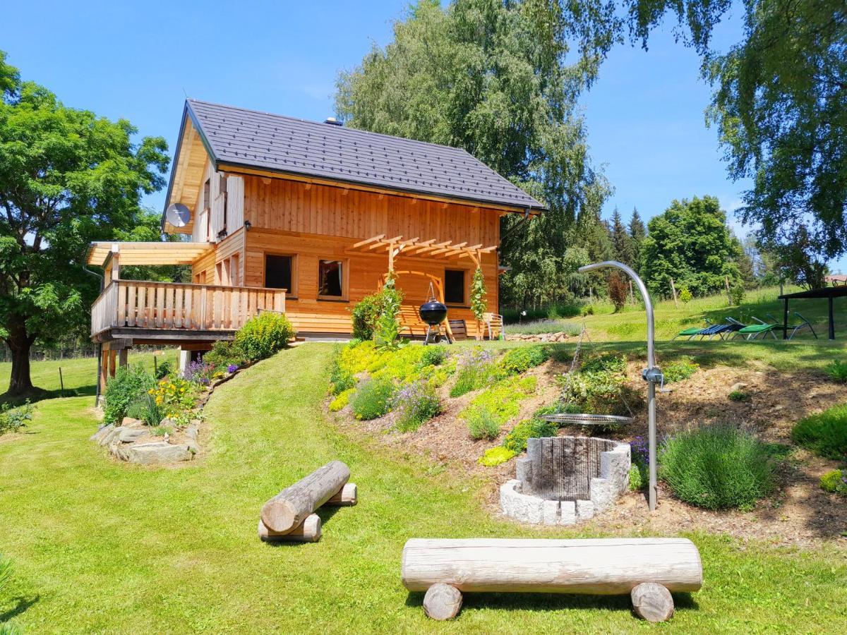 Апартаменты Auszeit Almhaus Schmalzbauer Санкт-Андре Экстерьер фото